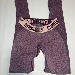 Gymshark Flex Leggings
Size Small
Color: Maroon